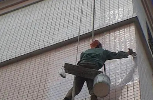 滨州市卫生间漏水维修公司分享下滨州市外墙防水的必要性。