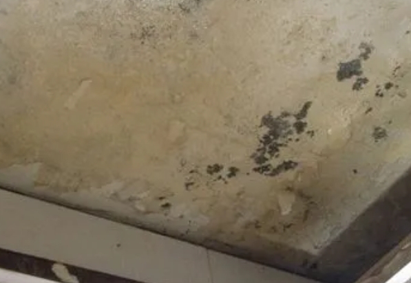 滨州市阳台漏水维修公司分享下滨州市卫生间渗水维修需要注意哪些问题。